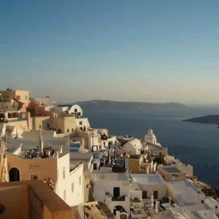 Apartment Author's Cave House,breathtaking Caldera View!6pax